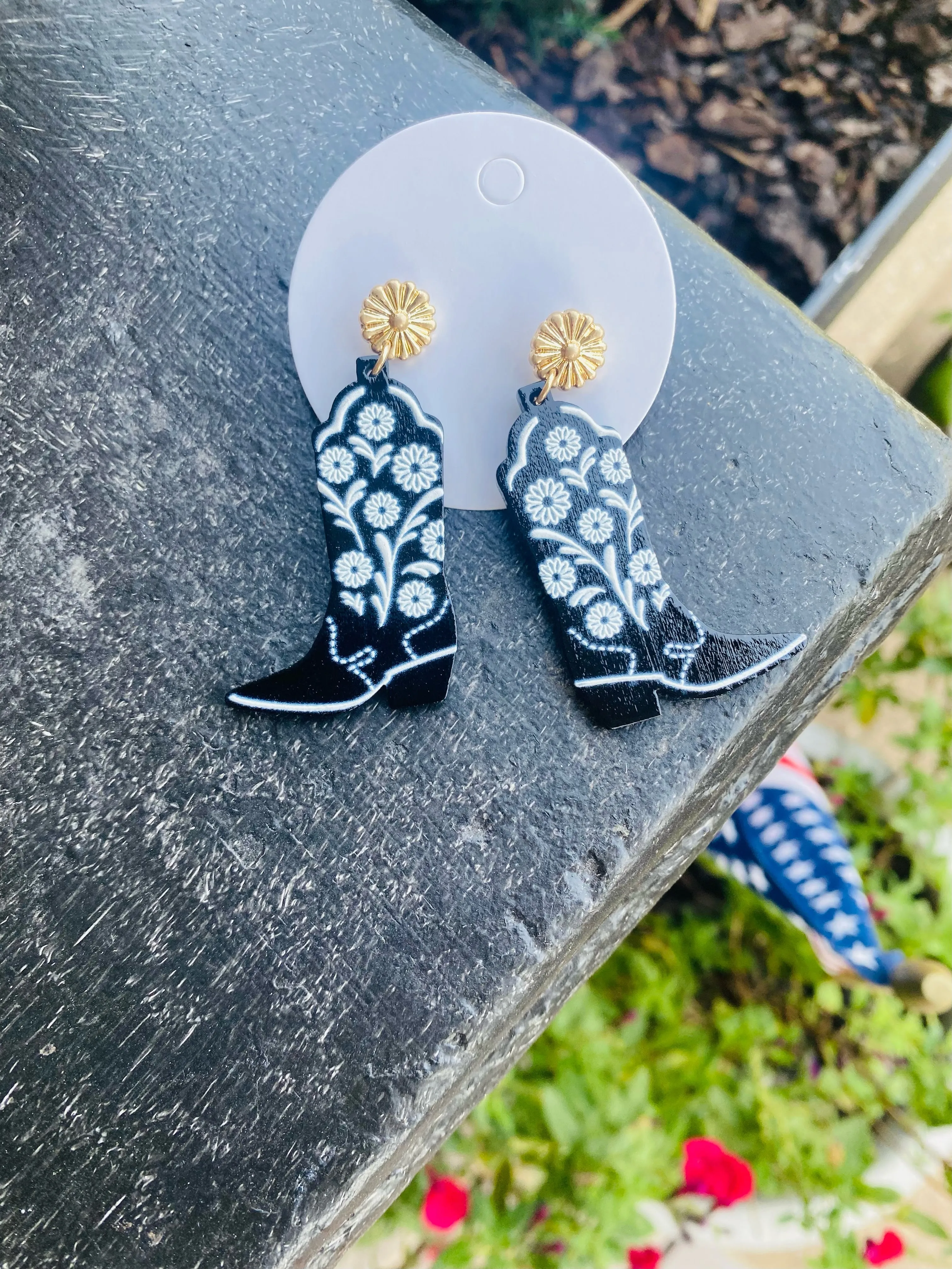 FLOWER BOOT EARRINGS