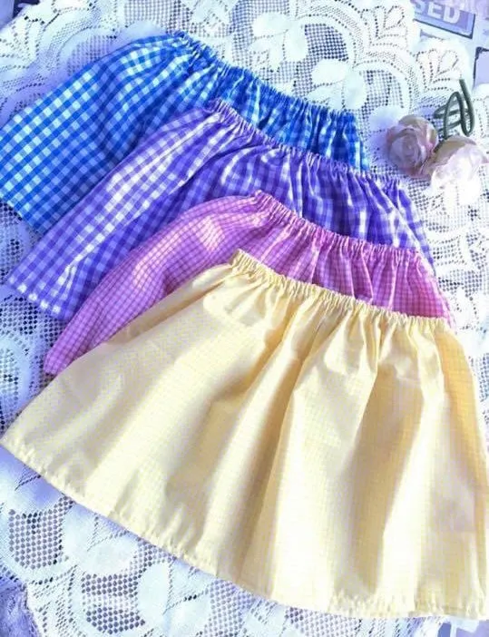 Gingham skirt,