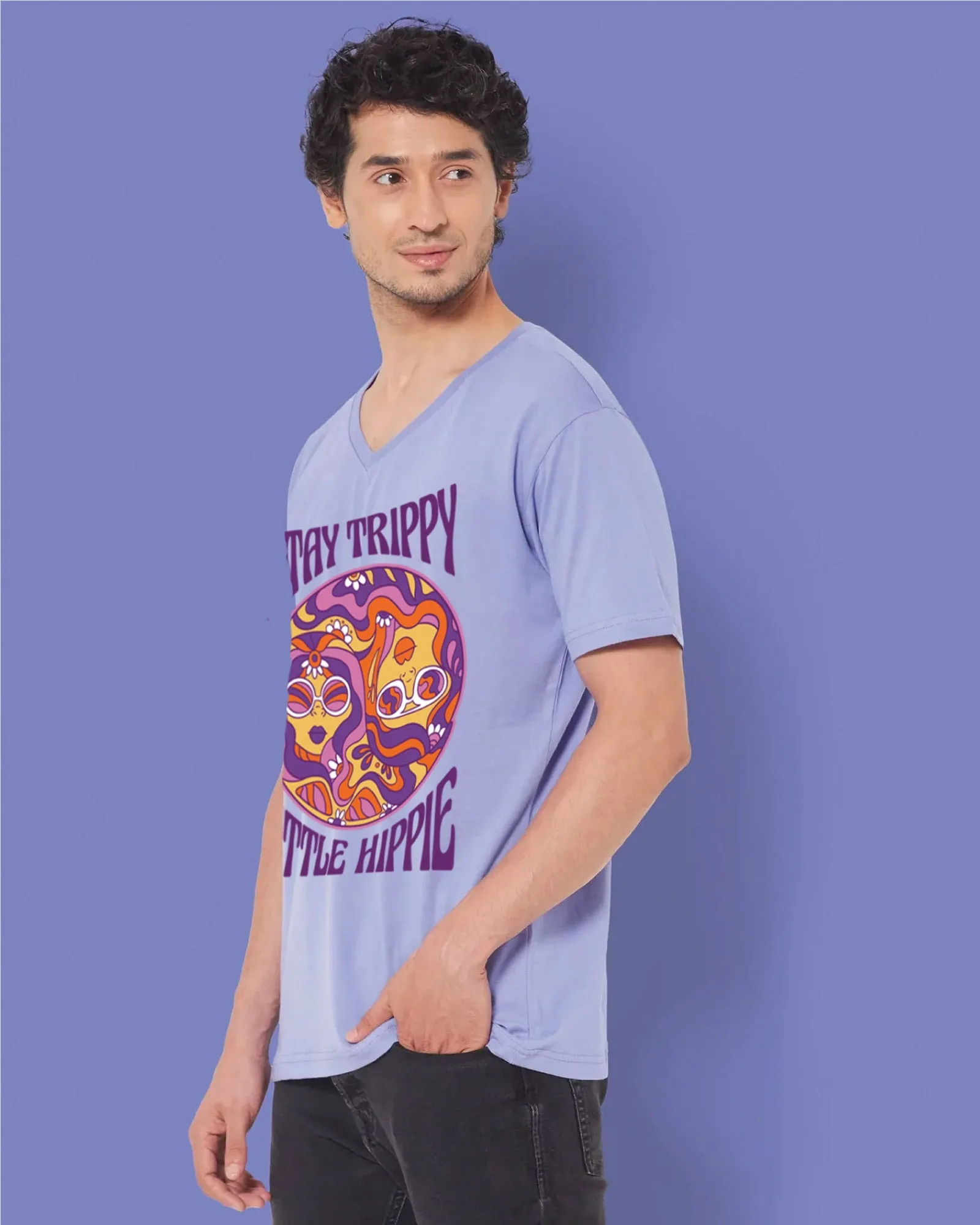 Hippie Trippy V Neck: Periwinkle