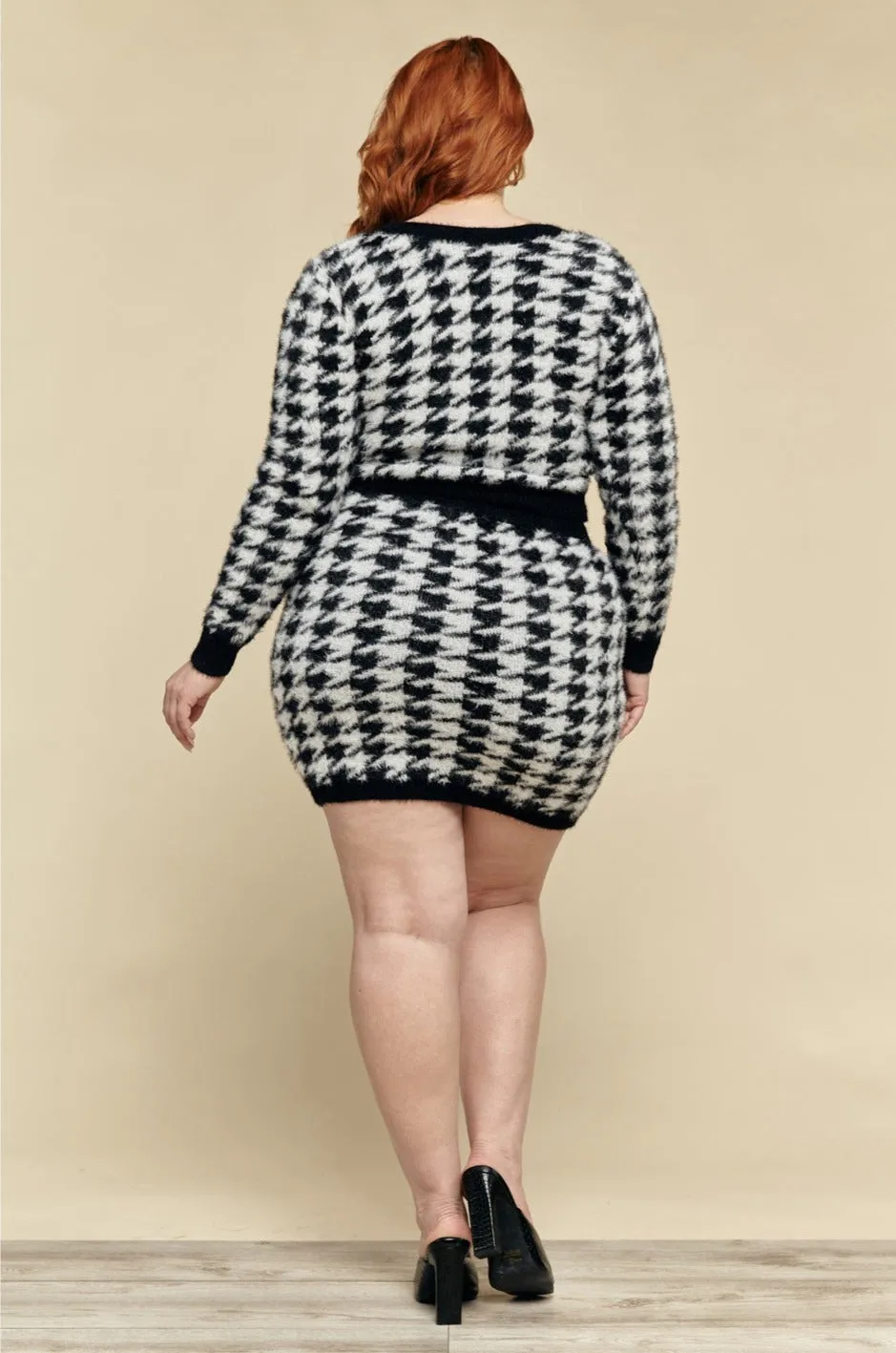 Kennedy Houndstooth Fuzzy Curvy Skirt Set