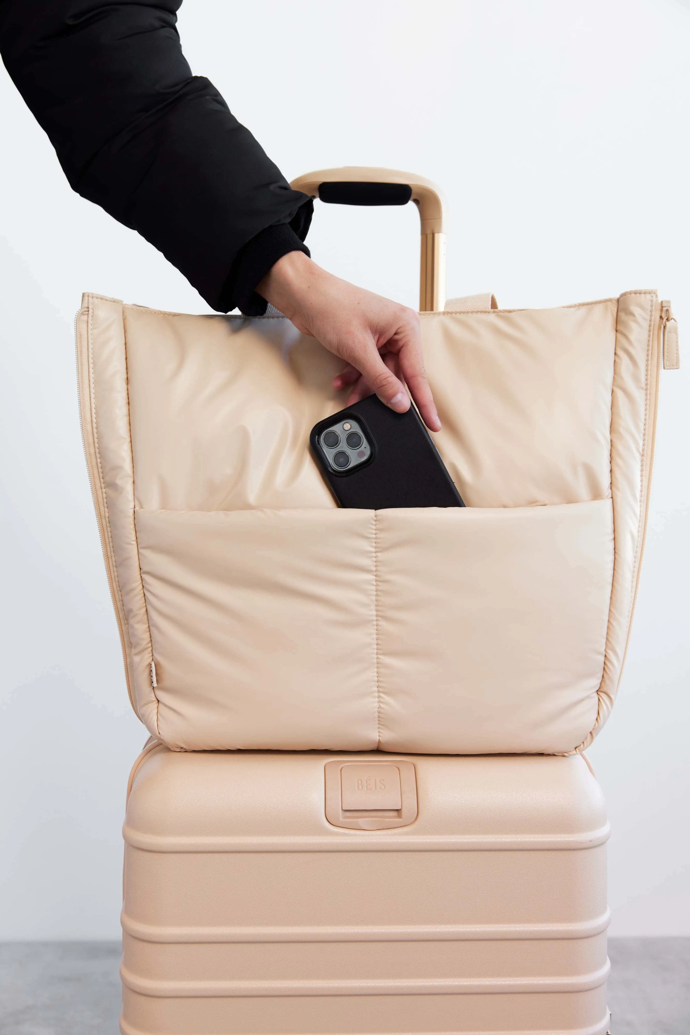 The Expandable Tote in Beige